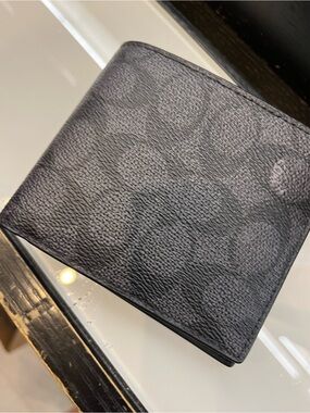 Coach Black Signature logo 3 in 1 Bi-Fold Wallet ID case new